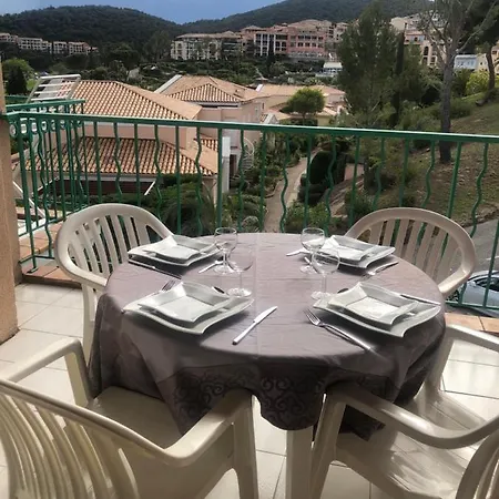 à Cap Estérel Village Pierre Et Appartement