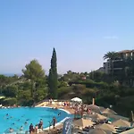 à Cap Estérel Village Pierre Et Quartier Belvédère Piscines Et Parking Inclus Saint-Raphaël