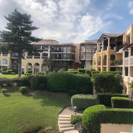 A Cap Esterel Village Pierre Et Quartier Belvedere Piscines Et Parking Inclus