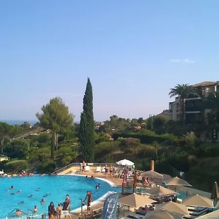 à Cap Estérel Village Pierre Et Quartier Belvédère Piscines Et Parking Inclus Saint-Raphaël