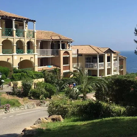 A Cap Esterel Village Pierre Et Quartier Belvedere Piscines Et Parking Inclus Apartment Saint-Raphaël
