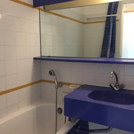 Apartament A Cap Esterel Village Pierre Et Piscines Et Parking Inclus
