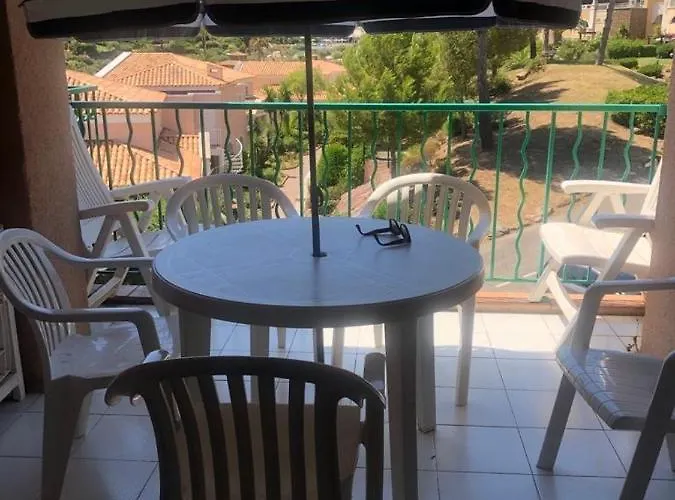 A Cap Esterel Village Pierre Et Quartier Belvedere Piscines Et Parking Inclus *