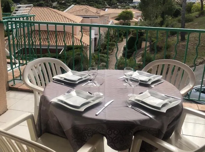 A Cap Esterel Village Pierre Et Quartier Belvedere Piscines Et Parking Inclus Apartment