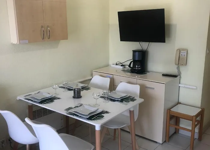 Apartment A Cap Esterel Village Pierre Et Quartier Belvedere Piscines Et Parking Inclus