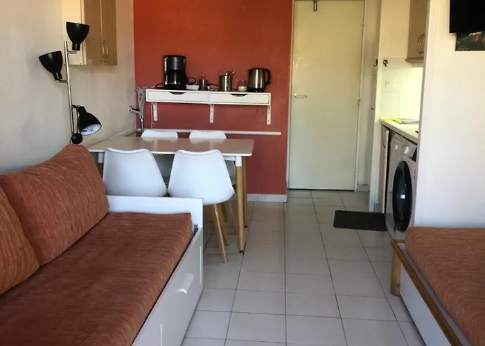 à Cap Estérel Village Pierre Et Quartier Belvédère Piscines Et Parking Inclus Apartamento Saint-Raphaël