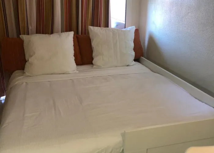 à Cap Estérel Village Pierre Et Quartier Belvédère Piscines Et Parking Inclus * Saint-Raphaël