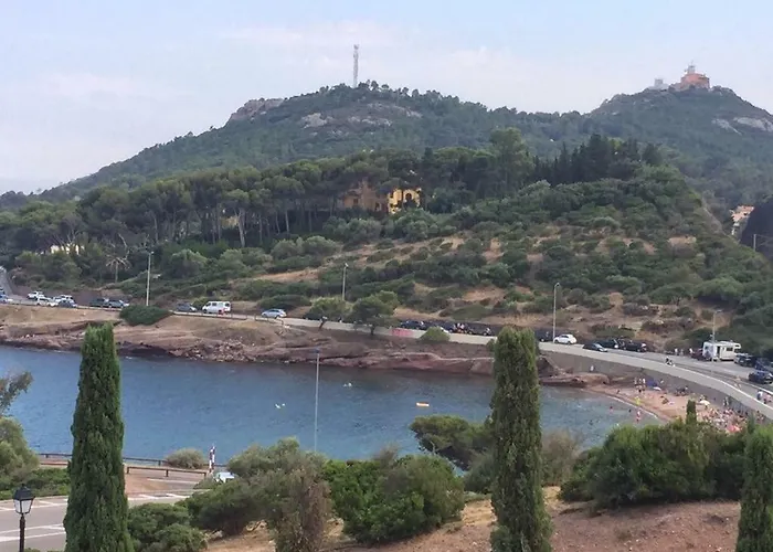 Apartment A Cap Esterel Village Pierre Et Quartier Belvedere Piscines Et Parking Inclus *