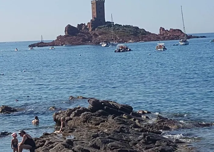 A Cap Esterel Village Pierre Et Quartier Belvedere Piscines Et Parking Inclus Apartment