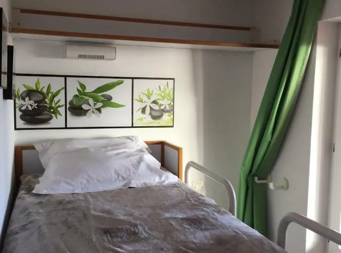 A Cap Esterel Village Pierre Et Quartier Belvedere Piscines Et Parking Inclus *