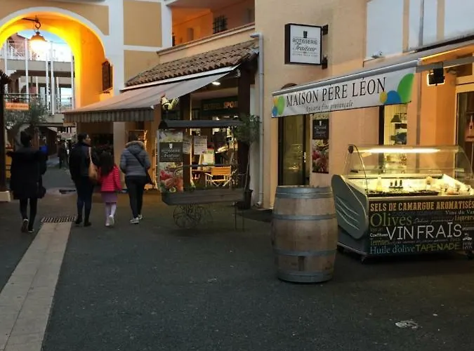 à Cap Estérel Village Pierre Et Quartier Belvédère Piscines Et Parking Inclus Apartamento *